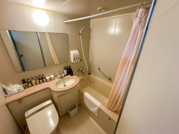 【洋モダンツイン】24平米　トイレ＆バス付