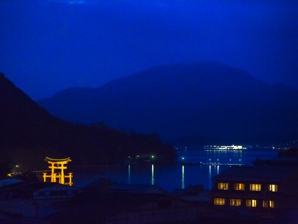 別館大浴場（展望風呂）（夜）眺望