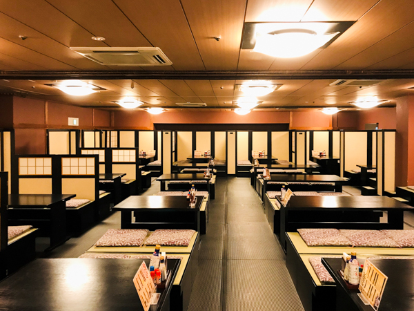 レストラン