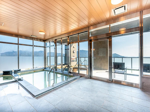 熱湯／常温　温泉