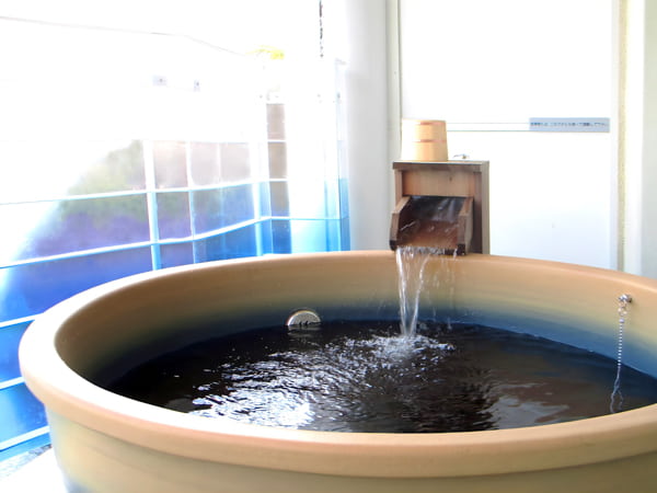 【和美麗Jrスイート】50㎡＋専用テラス8㎡　信楽焼露天風呂