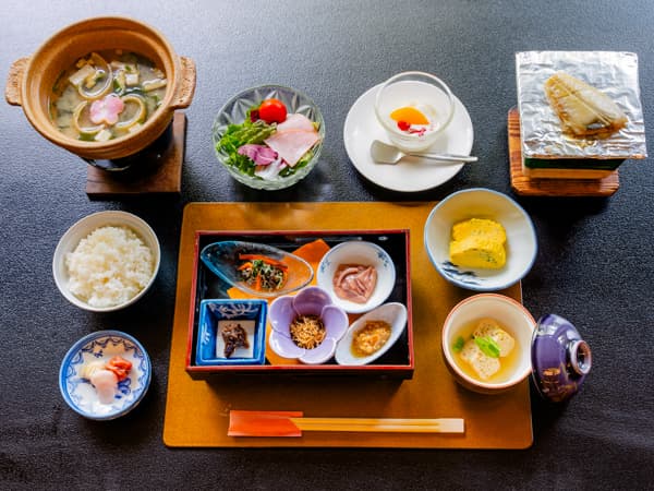朝食の一例