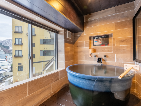【和美麗スイート】60平米＋テラス10平米　信楽焼半露天風呂