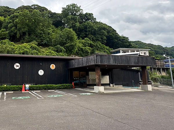 アクセス
