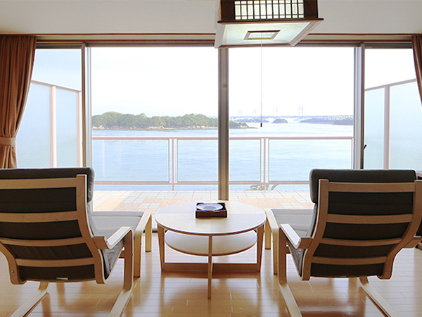 【洋モダン洋室】41平米　バストイレ別