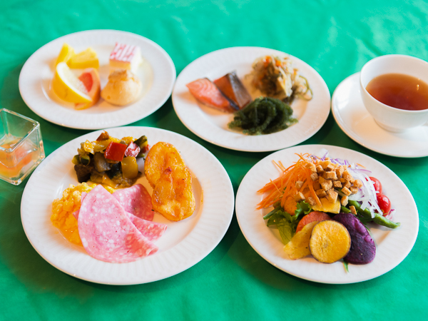 ビュッフェ（朝食）