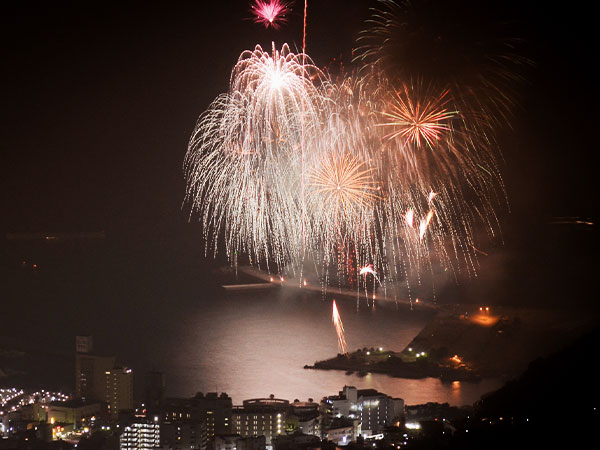 熱海海上花火大会
