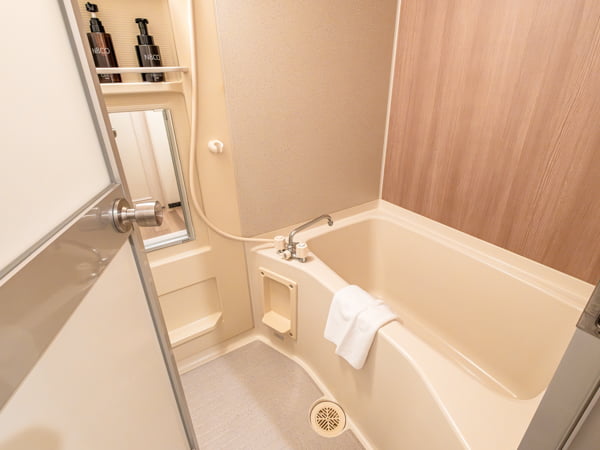 【洋モダン和洋室】40平米＋テラス6平米信楽焼露天風呂