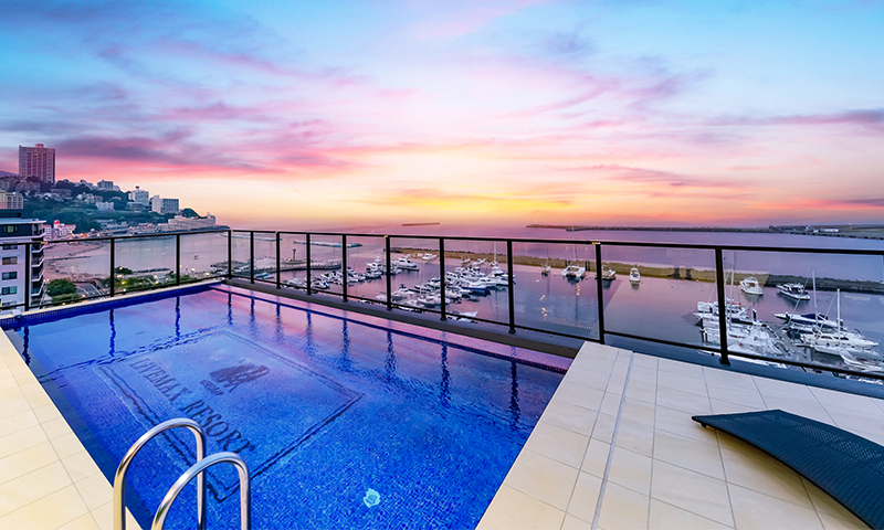 pool_01.jpg