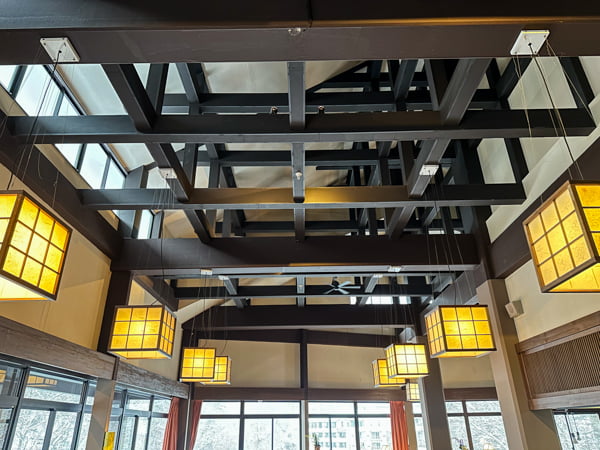 ラウンジ（冬）