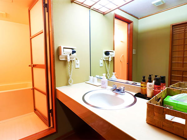 和室15畳　バス・トイレ付【禁煙】