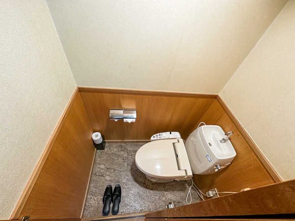 和室10畳　バス・トイレ付【禁煙】