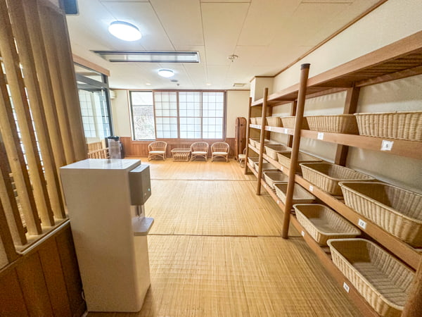 脱衣所（男湯）