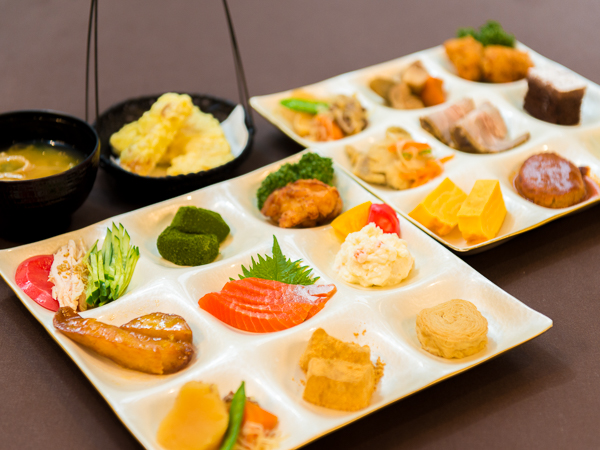ビュッフェ（夕食例）