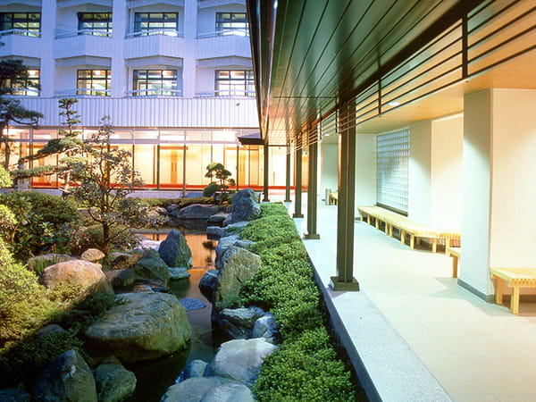 日本庭園（夕方）